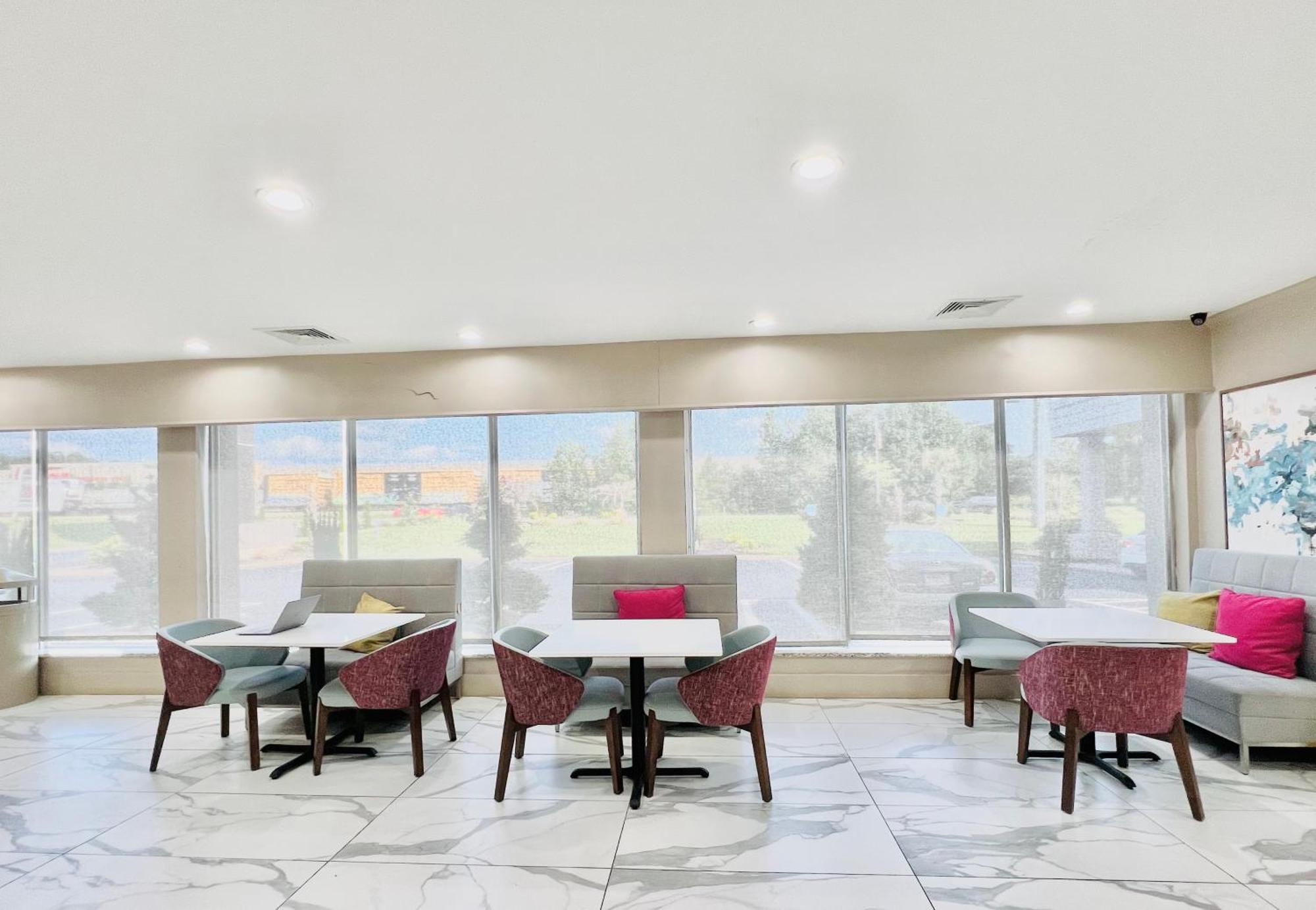 Quality Inn & Suites Mcdonough South I-75 Eksteriør billede