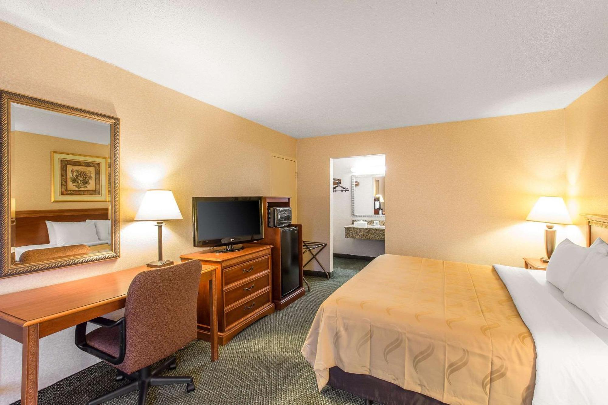 Quality Inn & Suites Mcdonough South I-75 Eksteriør billede