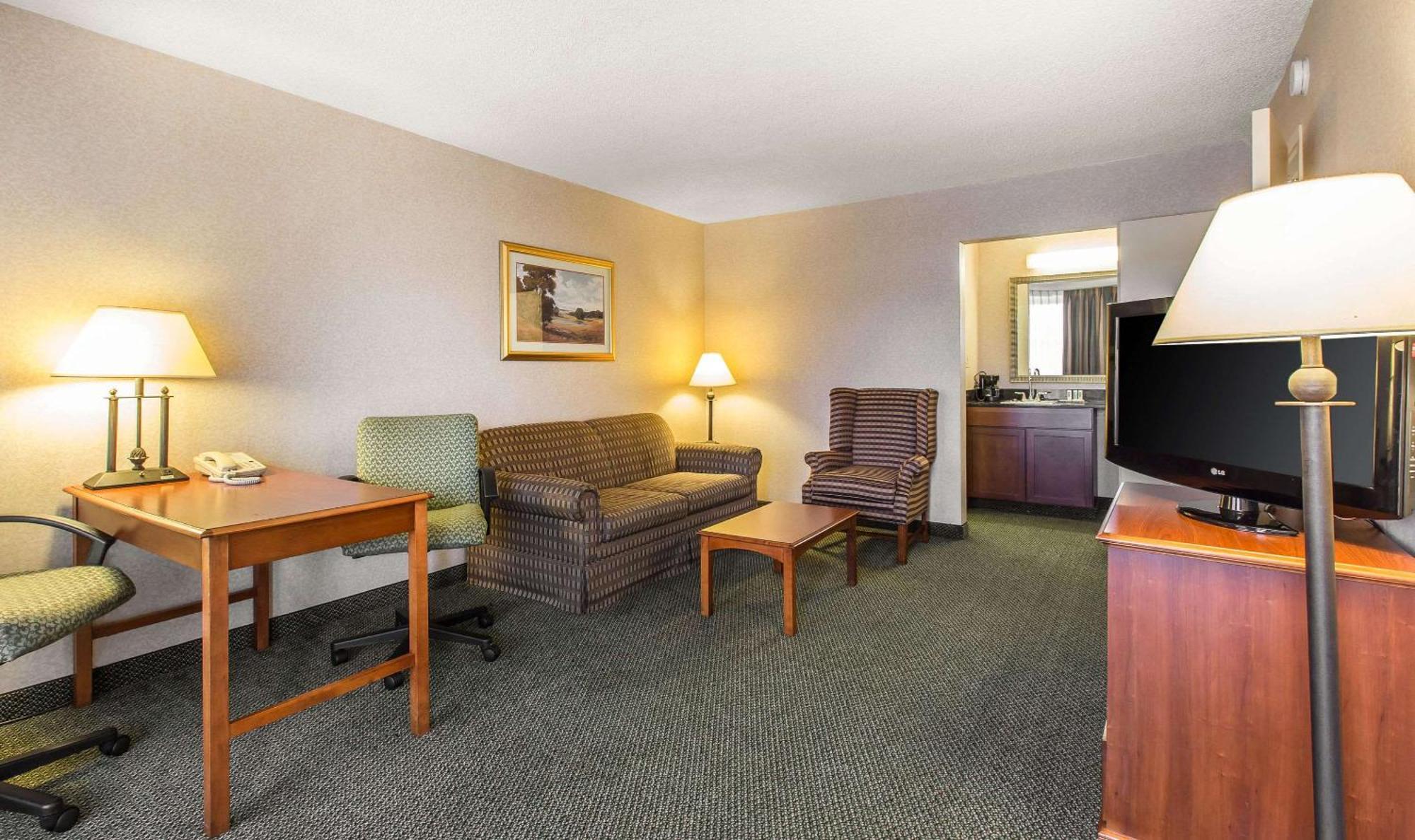 Quality Inn & Suites Mcdonough South I-75 Eksteriør billede