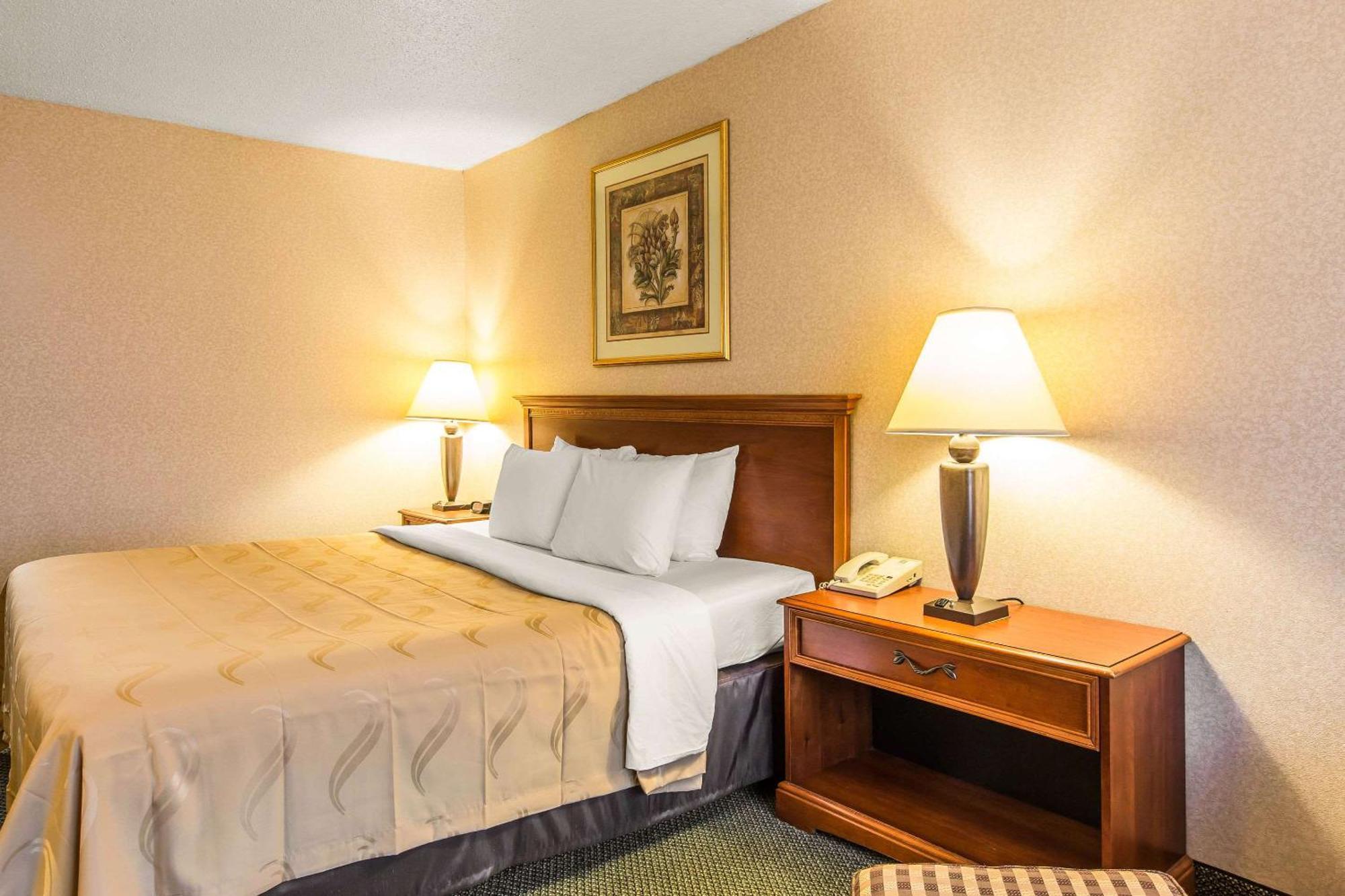 Quality Inn & Suites Mcdonough South I-75 Eksteriør billede